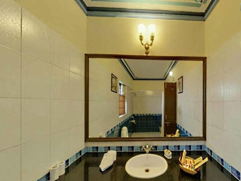The Udaibagh Hotel Udaipur Exterior foto