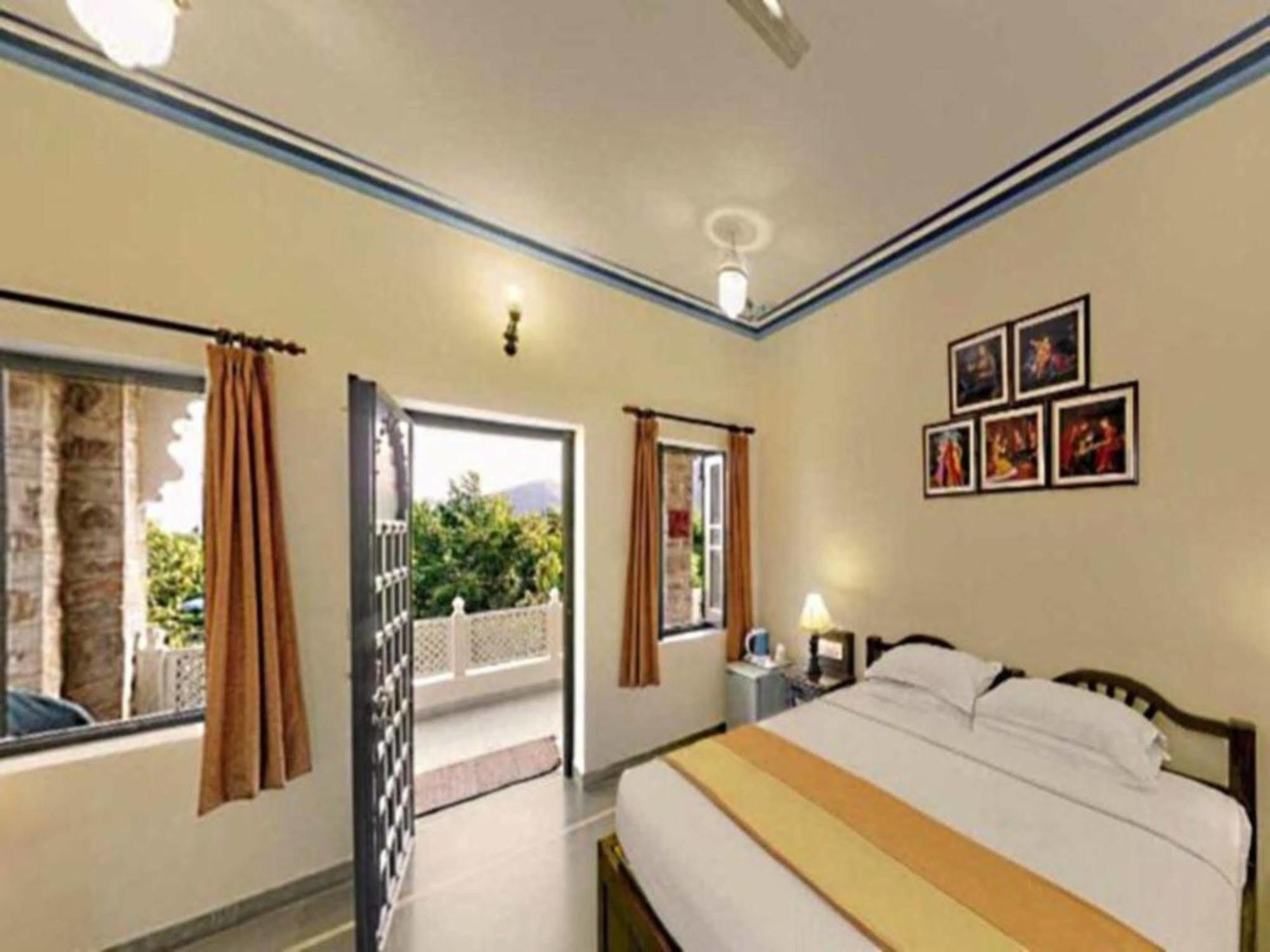 The Udaibagh Hotel Udaipur Exterior foto